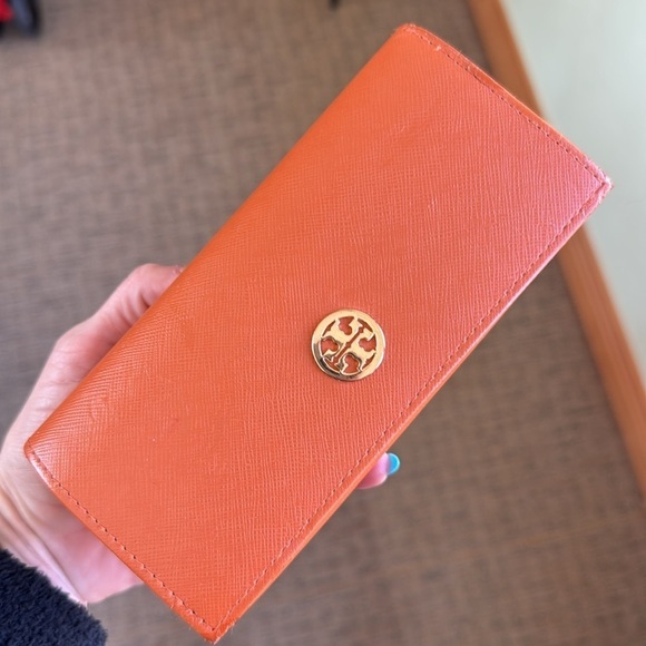 New Tory Burch Sunglasses w Orange Case tortoise shell arms silver with logo - Picture 3 of 14